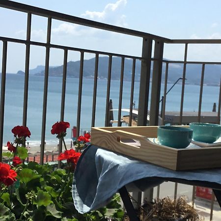 Tramonto Sul Mare - Sea Suite Savona Exterior foto