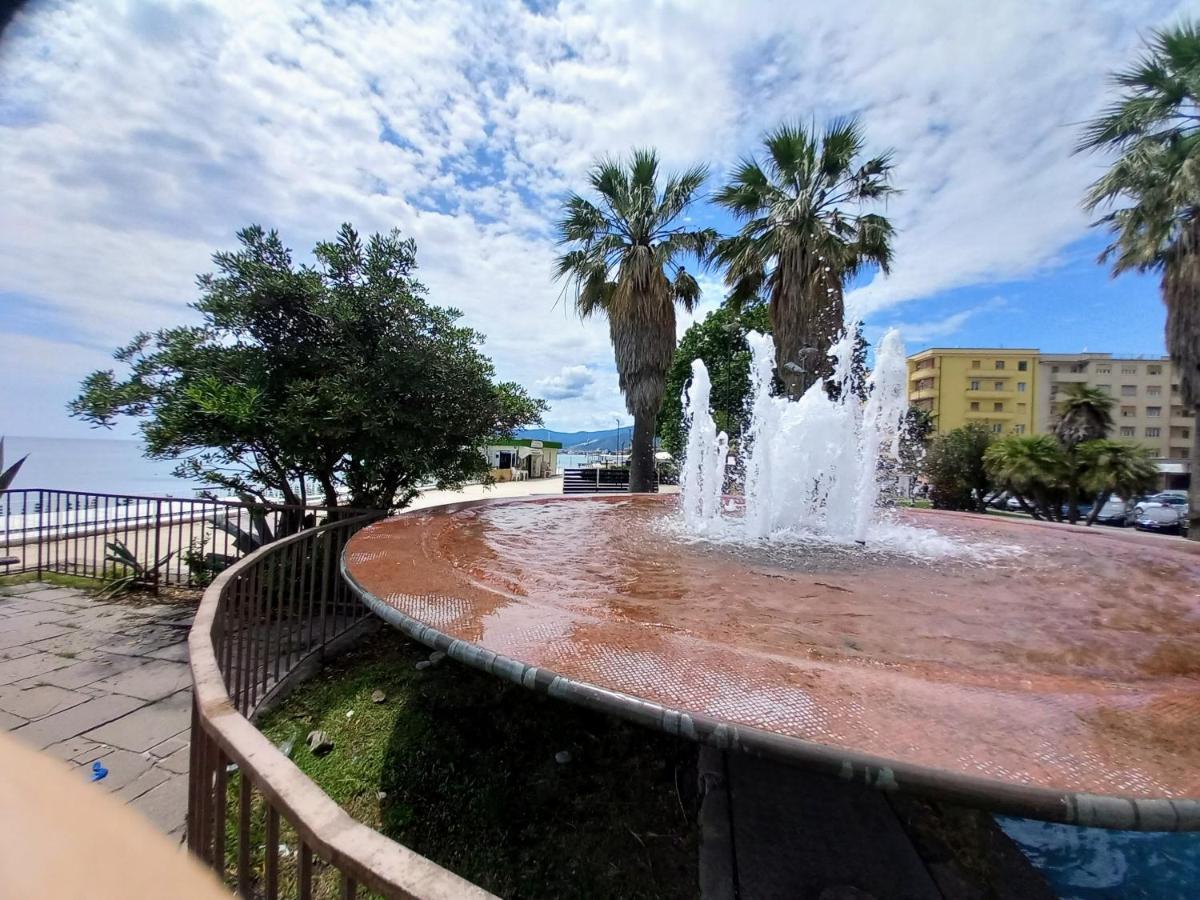 Tramonto Sul Mare - Sea Suite Savona Exterior foto
