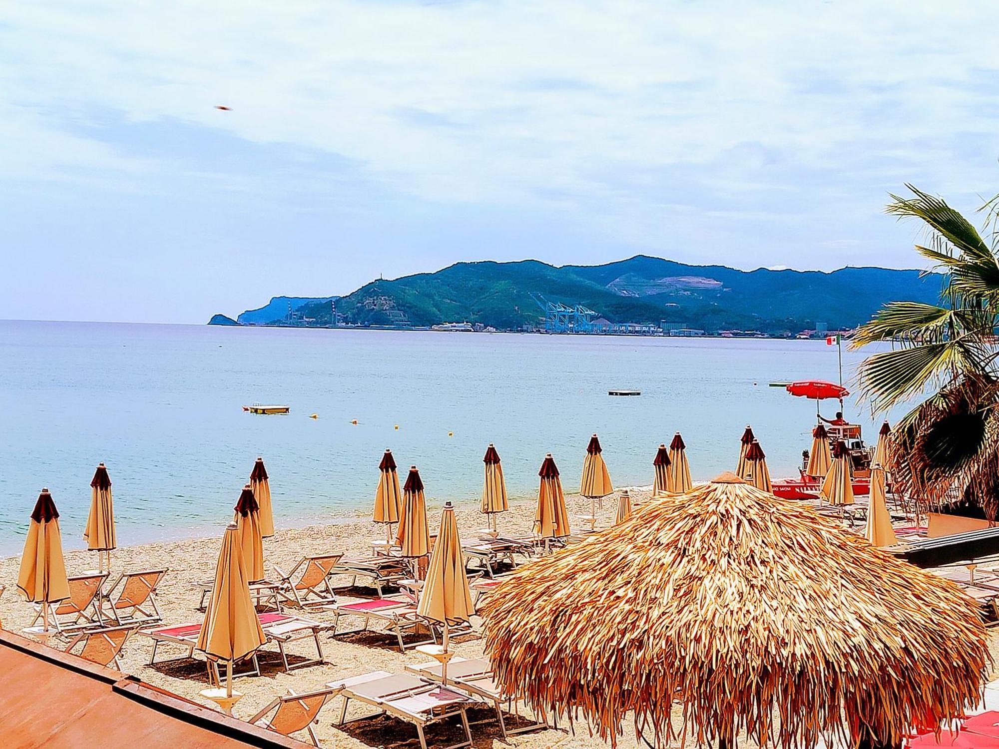 Tramonto Sul Mare - Sea Suite Savona Exterior foto