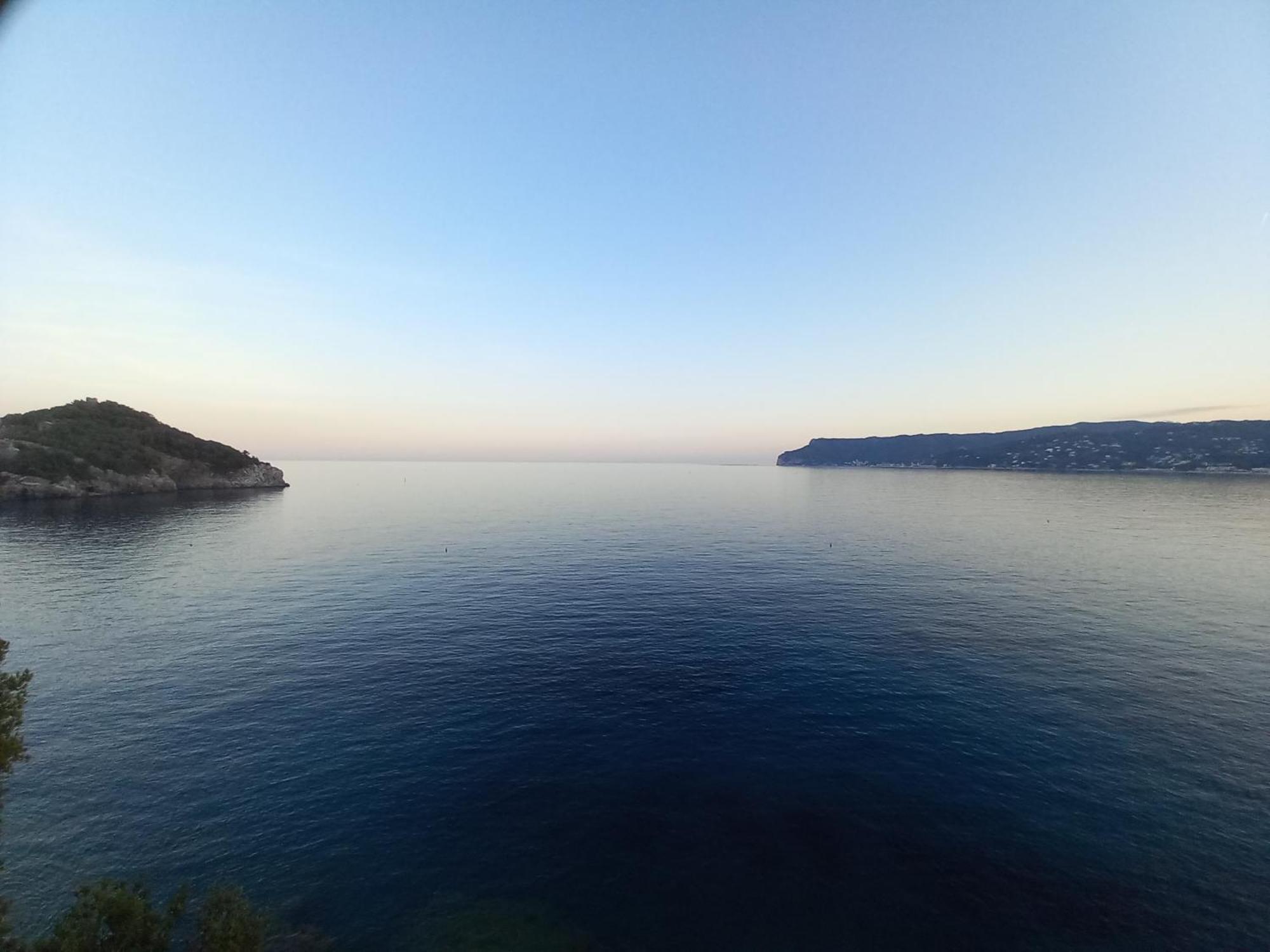 Tramonto Sul Mare - Sea Suite Savona Exterior foto