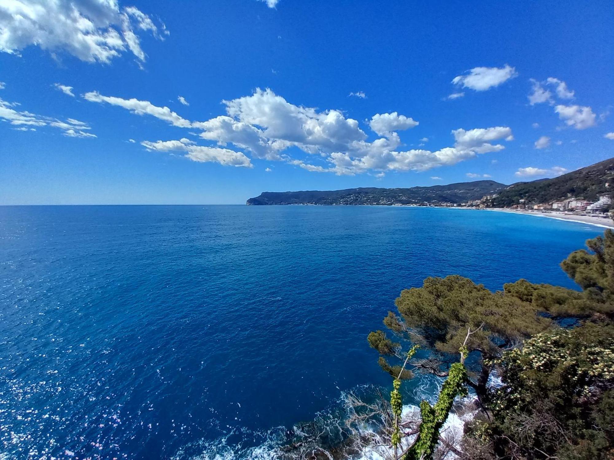 Tramonto Sul Mare - Sea Suite Savona Exterior foto